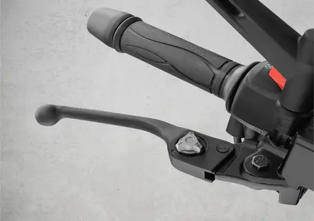 Adjustable Levers of TVS Ronin TD Motorcycle